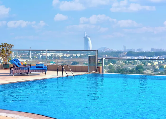 Two Seasons Hotel & Apartments